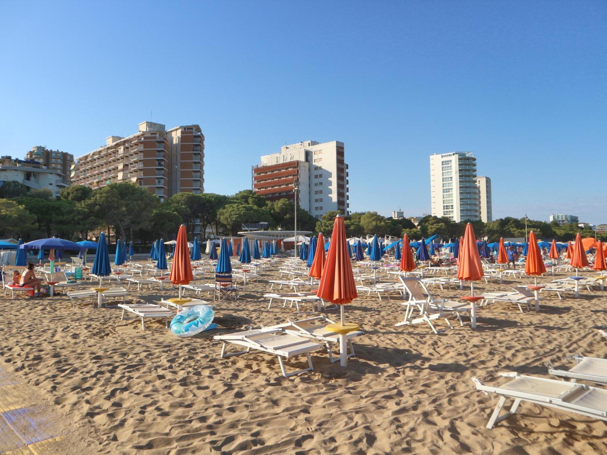 Alideco Lejlighed Lignano Sabbiadoro Eksteriør billede